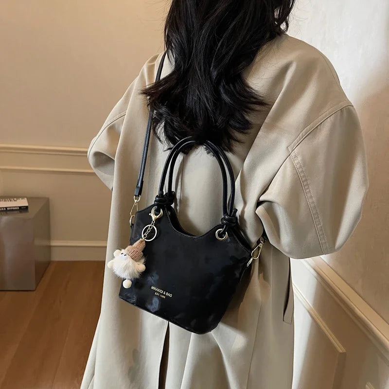 2025 New Sweet Style Zipper PU Square Women's Shoulder Crossbody Bag Solid Color Popular Commuting Fashion Small Square Bag